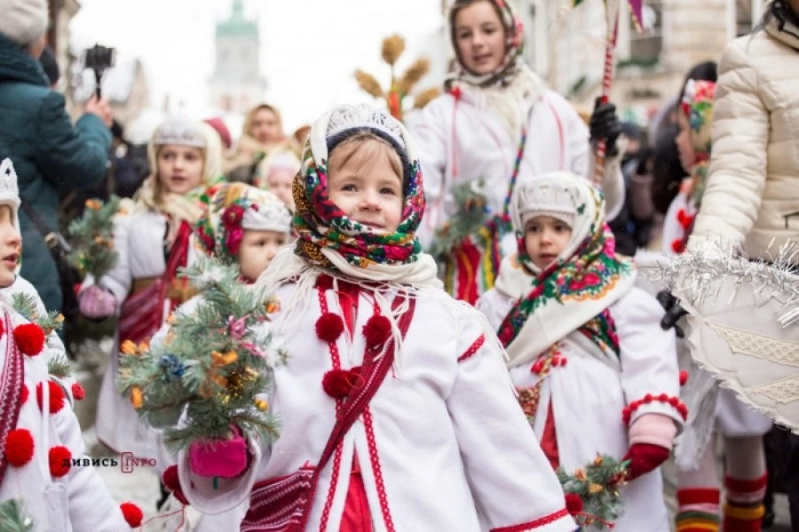 Колядки для дітей 4-5 років: тексти і як вивчити